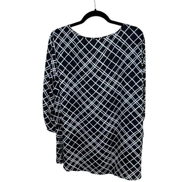 Dressbarn Black & White Print Pullover Top Roll Tab Sleeve Hi-Low Hem Size 2X - Picture 4 of 6